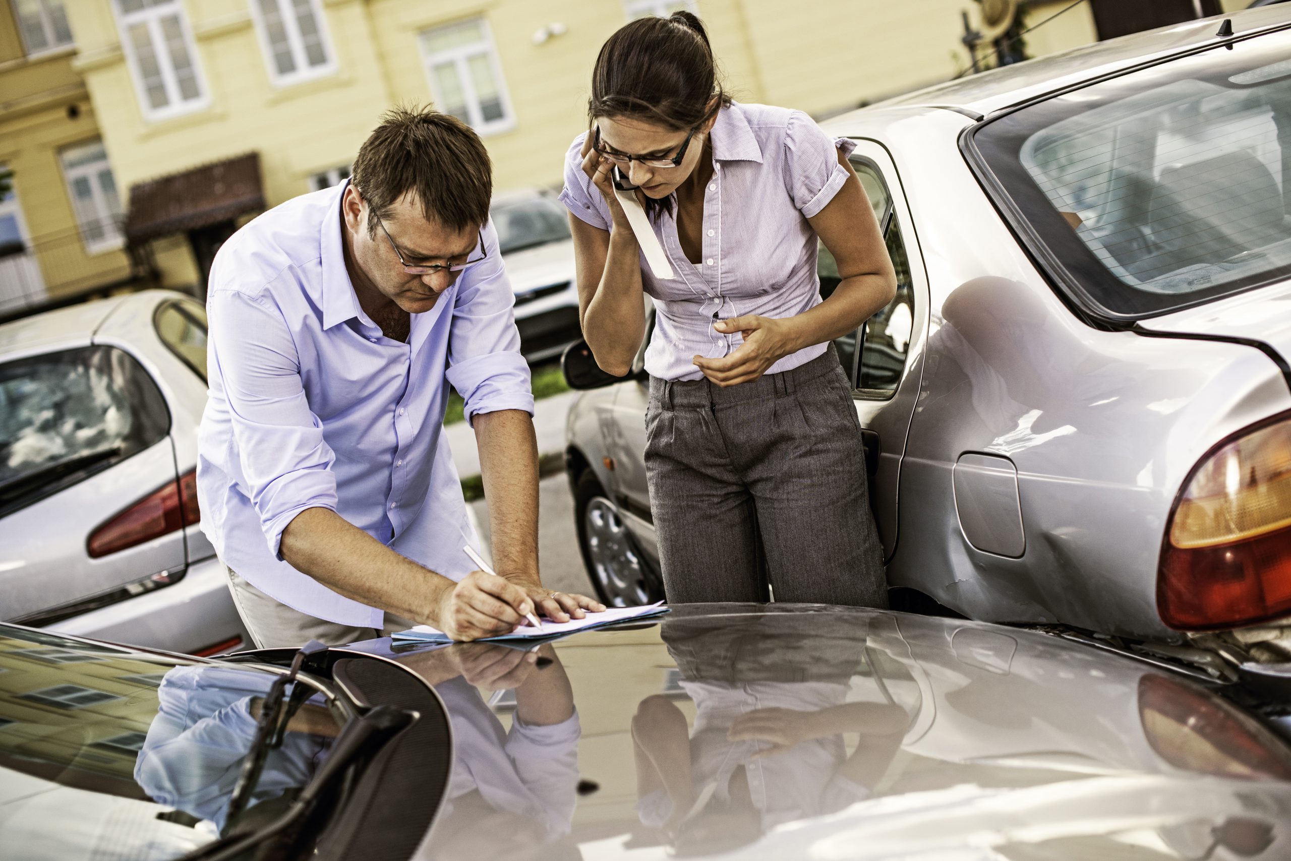 Drivers Fill Out an Accident Report