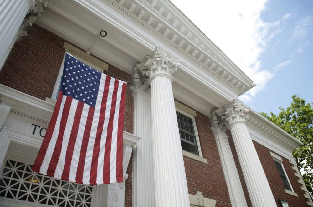 Old Town Hall Building Exterior Photo