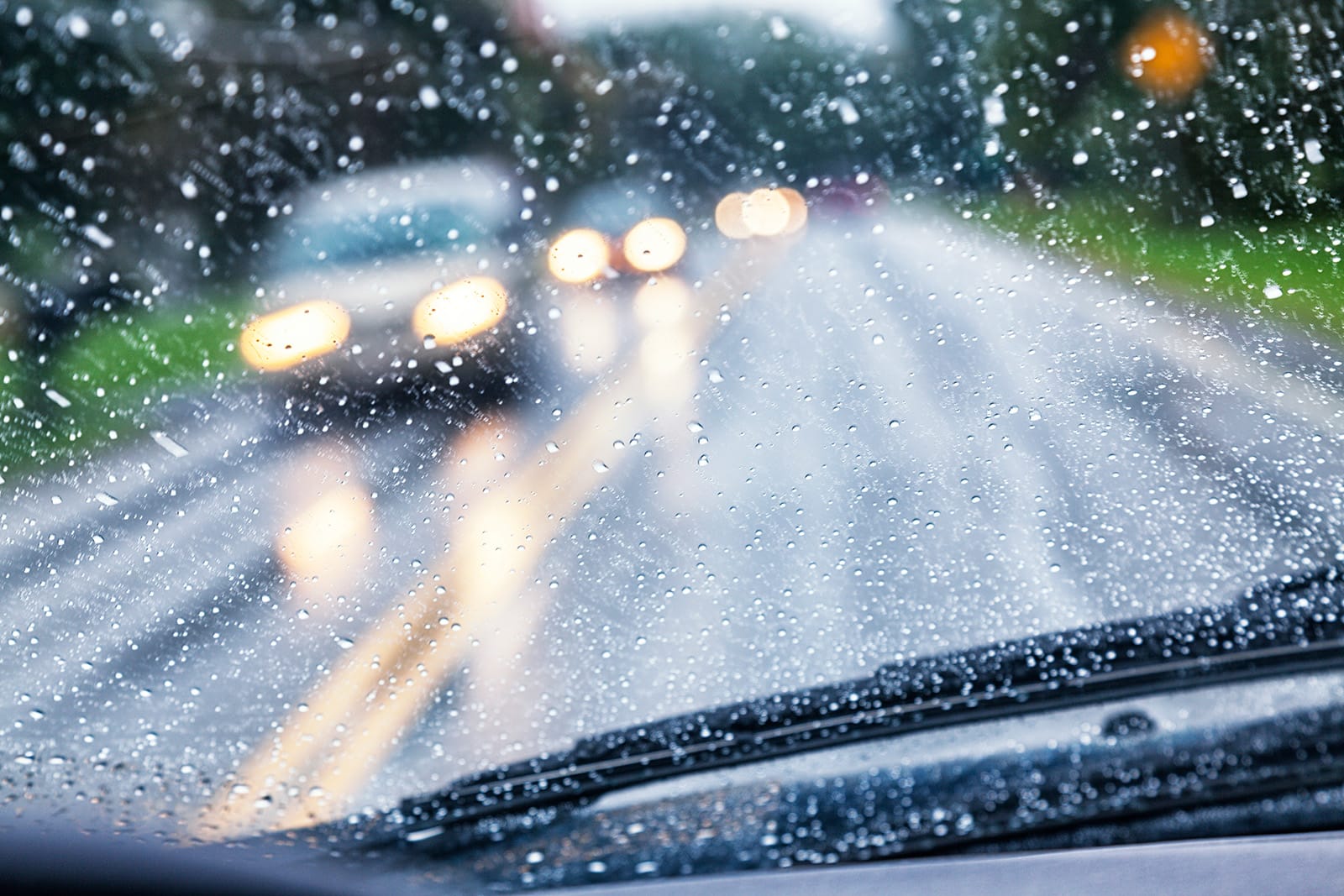 When Driving in Bad Weather, Follow These Tips